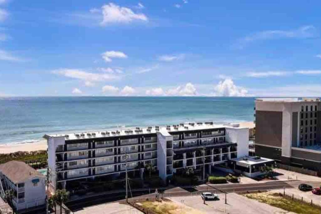 Appartamento Oceanfront * Pool * Elevator * Boardwalk Carolina Beach Esterno foto
