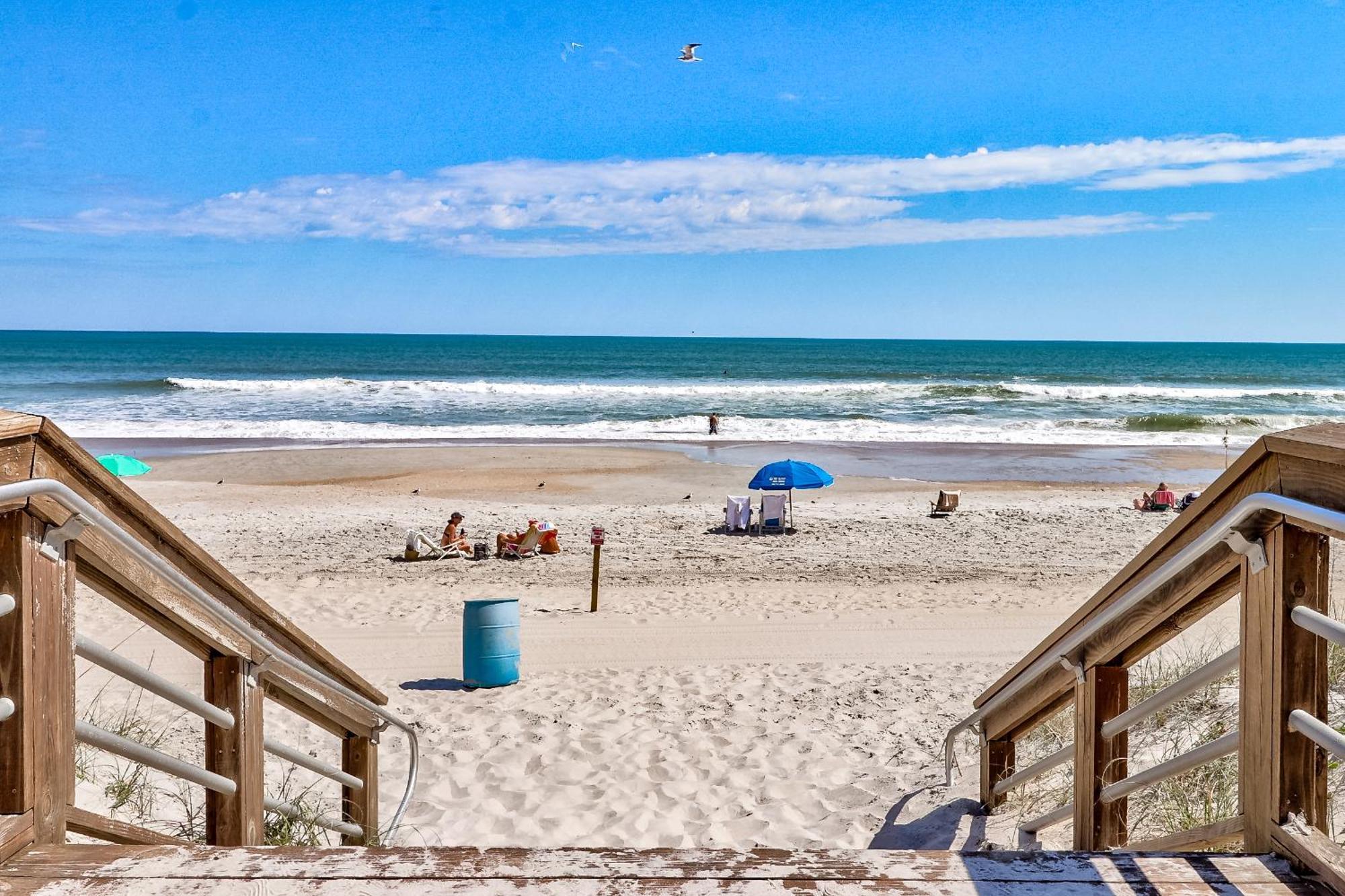 Appartamento Oceanfront * Pool * Elevator * Boardwalk Carolina Beach Esterno foto